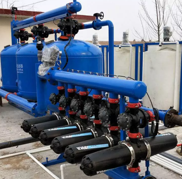 在農業滴灌中疊片過濾器和砂石過濾器設備結合使用 在農業滴灌中疊片過濾器和砂石過濾器設備結合使用